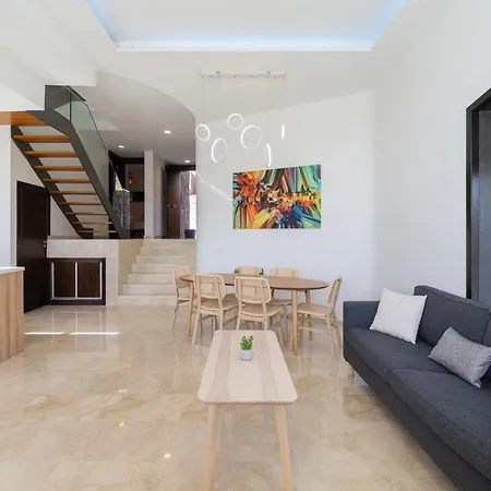 Salobre Villa *